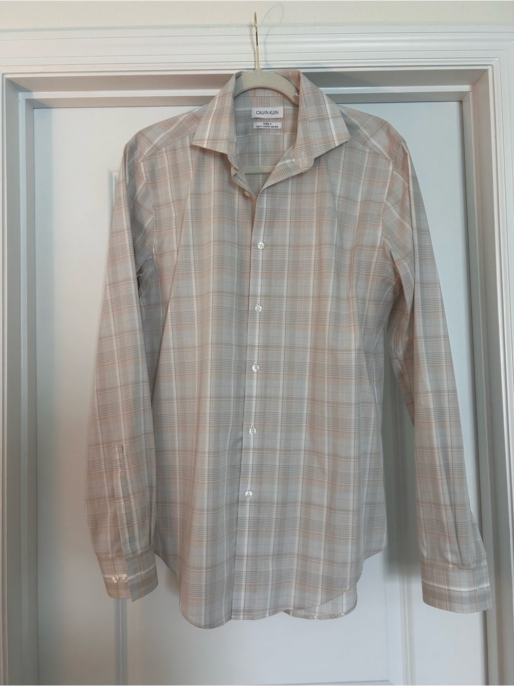 Calvin Klein Men's Plaid Button-Down Dress Shirt, slim fit non-iron